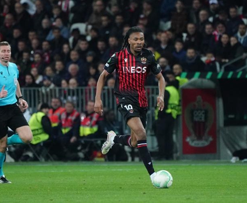 5-1到5-4！12.1亿豪门面对提款机惊险19连胜 神锋英超100球破纪录