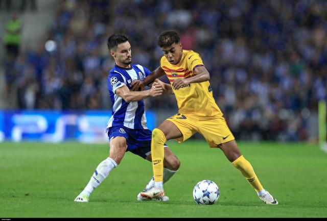 西班牙与皇马双料传奇，劳尔获2025年阿斯报终身成就奖（皇马与西班牙双传奇劳尔荣膺2025年阿斯报终身成就奖）