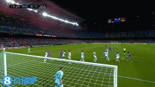 欧联对阵格拉茨风暴，卡拉布里亚打进挑球过人后精彩进球