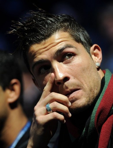 维拉客场4-3逆转布莱顿，终结其英超主场不败纪录，升至第三名。