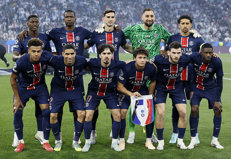 记者：斯图加特有意前锋卡利穆恩多，森林对高报价持开放态度（记者：斯图加特相中卡利穆恩多，森林对高价放人持开放态度）