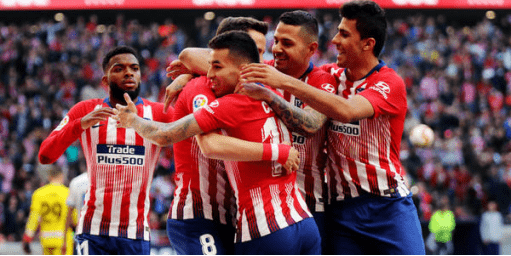 沪媒：中超颁奖金哨难服众，MVP给非前3球队球员亦有争议（沪媒：中超金哨评选难服众，MVP落在非前三球队再掀争议）